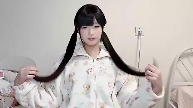 Fairy-06 online show from 12-29-24, 07:22