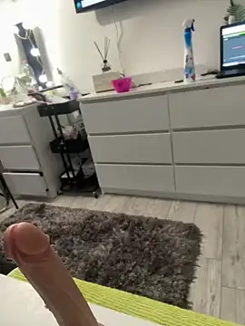 krysstal003 online show from 12-21-24, 10:30