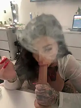 krysstal003 online show from 12-25-24, 09:22