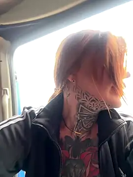 krysstal003 online show from 12-03-25, 09:51