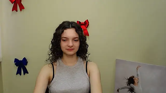  SusieSu  online show from 01-19-25, 07:36