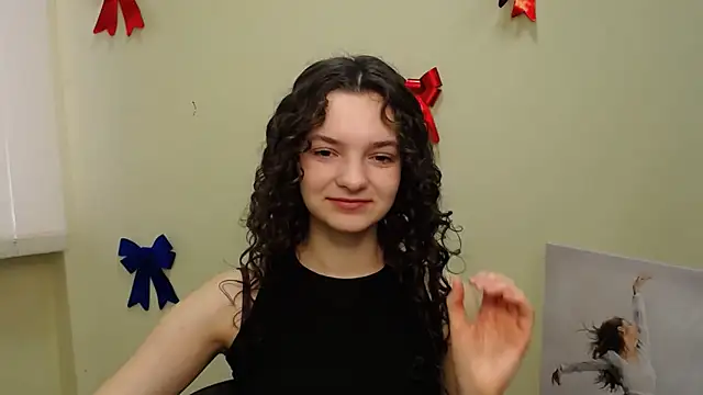  SusieSu  online show from 01-30-25, 07:29