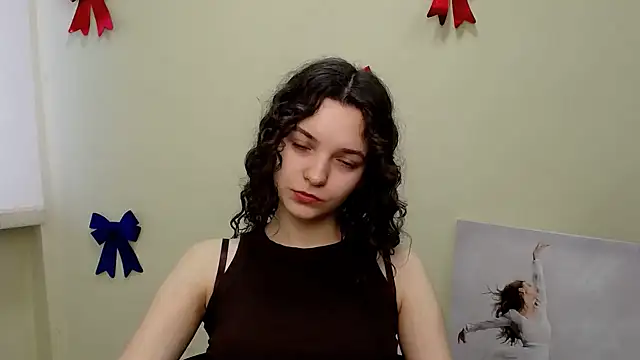  SusieSu  online show from 02-16-25, 07:26