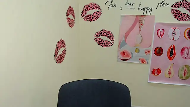  SusieSu  online show from 03-06-25, 10:41