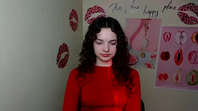  SusieSu  online show from 03-07-25, 07:38