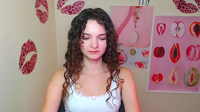  SusieSu  online show from 09-12-25, 12:38