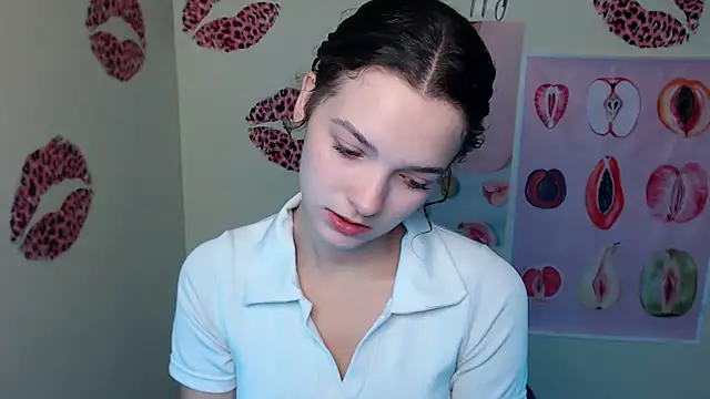  SusieSu  online show from 09-21-25, 06:48