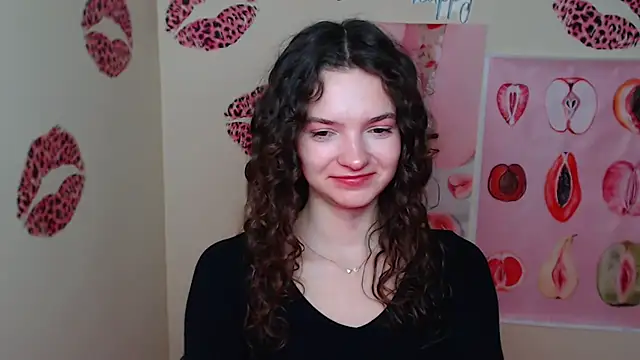 Snapshot of _SusieSu_ chatting on 01-06-26, 07:12 SusieSu online show from 01-06-26, 07:12