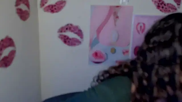 Snapshot of _SusieSu_ chatting on 01-08-26, 07:32 SusieSu online show from 01-08-26, 07:32