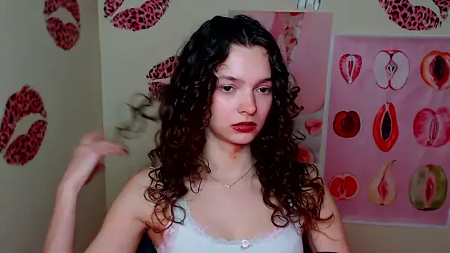 Snapshot of _SusieSu_ chatting on 01-10-26, 01:46 SusieSu online show from 01-10-26, 01:46