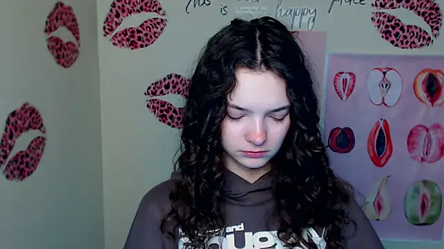 Snapshot of _SusieSu_ chatting on 01-11-26, 07:13 SusieSu online show from 01-11-26, 07:13