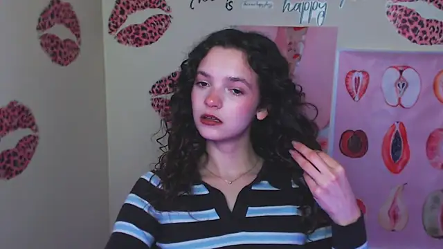 Snapshot of _SusieSu_ chatting on 02-07-26, 01:15 SusieSu online show from 02-07-26, 01:15