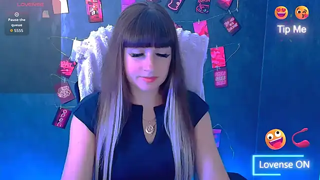 Snapshot of Violla_My chatting on 07-07-26, 05:43 Violla My online show from 07-07-26, 05:43