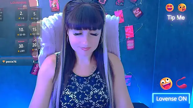 Snapshot of Violla_My chatting on 07-18-26, 08:07 Violla My online show from 07-18-26, 08:07