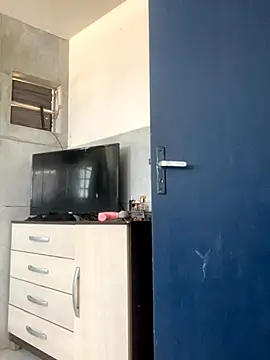 Gabrielleof online show from 10-30-25, 03:02