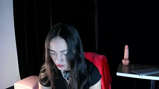 Scarlett  Fox   online show from 12-18-25, 11:27