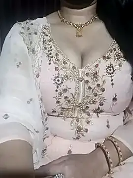 Snapshot of Anamika_Kapoor chatting on 02-26-25, 07:27 Anamika Kapoor online show from 02-26-25, 07:27