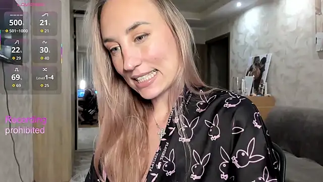 lady Nati online show from 11-18-25, 02:43