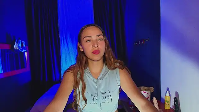 DevoniCollins online show from 01-13-25, 07:53