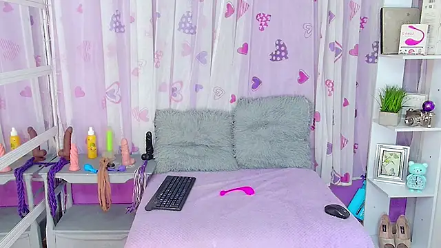 DevoniCollins online show from 02-07-25, 07:38