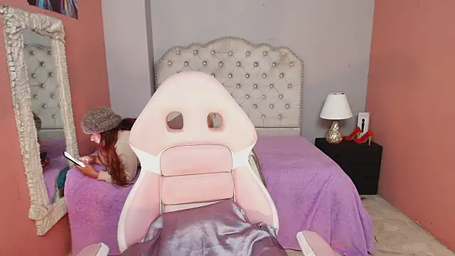 DevoniCollins online show from 02-13-25, 11:26