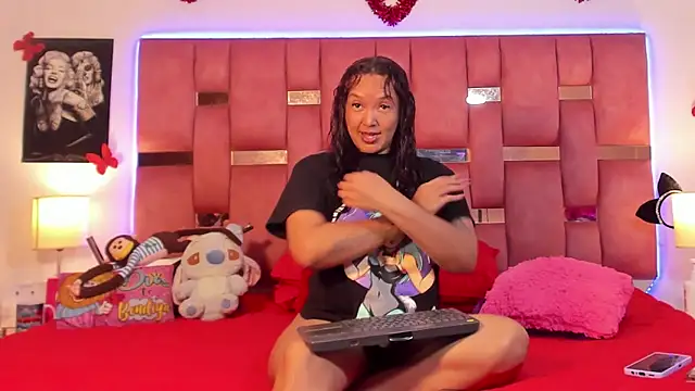 Snapshot of Betzabeth-Miller chatting on 02-28-26, 03:07 Betzabeth-Miller online show from 02-28-26, 03:07