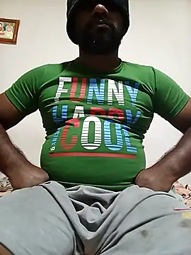 Snapshot of Nogeris20 chatting on 10-31-25, 04:41 Nogeris20 online show from 10-31-25, 04:41