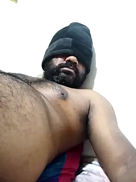 Snapshot of Nogeris20 chatting on 11-10-25, 04:28 Nogeris20 online show from 11-10-25, 04:28