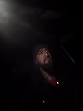 Snapshot of Beardedtattood chatting on 12-19-25, 08:21 Beardedtattood online show from 12-19-25, 08:21