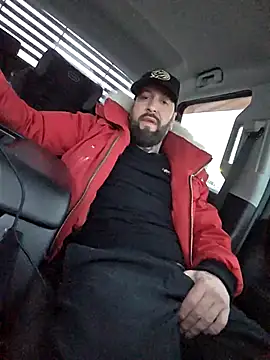 Snapshot of Beardedtattood chatting on 02-03-26, 12:43 Beardedtattood online show from 02-03-26, 12:43