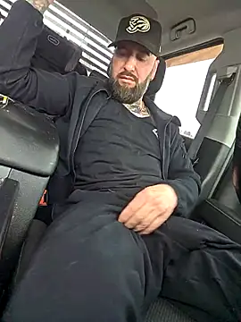 Snapshot of Beardedtattood chatting on 02-09-26, 01:15 Beardedtattood online show from 02-09-26, 01:15