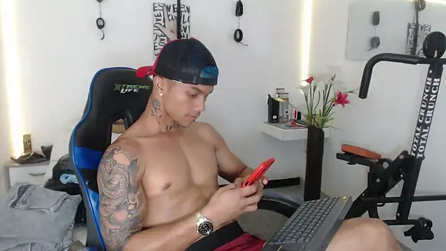 Leonard Price online show from 02-21-25, 09:00