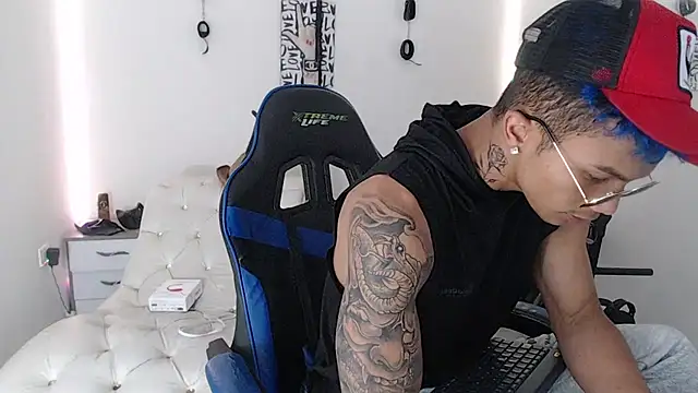 Leonard Price online show from 03-04-25, 08:57