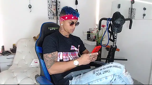 Leonard Price online show from 03-12-25, 01:36