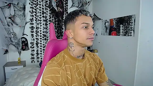 Leonard Price online show from 11-09-25, 03:38