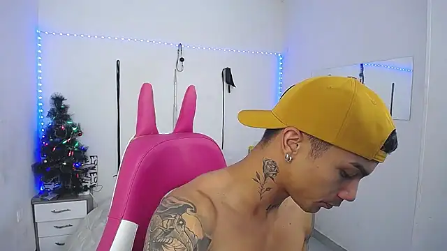 Leonard Price online show from 12-17-25, 02:23