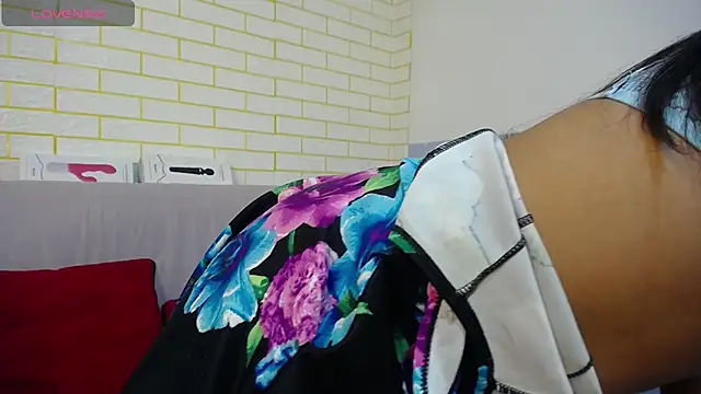 ricura mily online show from 10-20-25, 02:56