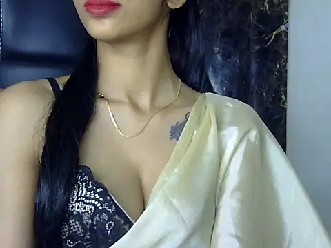 MAAYRA 09 online show from 02-16-25, 02:54