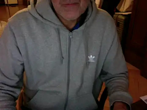Snapshot of Traumsommer2 chatting on 12-04-24, 05:11 Traumsommer2 online show from 12-04-24, 05:11