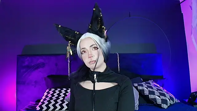 Aylen darkmoor online show from 10-20-25, 07:58