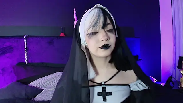 Aylen darkmoor online show from 11-15-25, 07:54