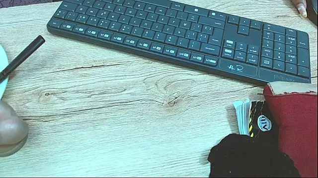 aliceroma online show from 01-27-25, 03:18