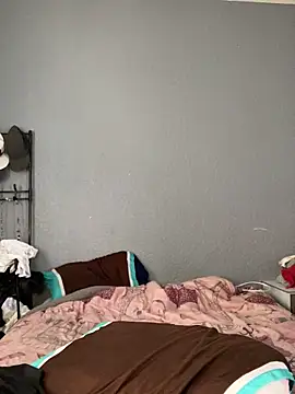 Snapshot of Oscar_Bratz chatting on 02-16-25, 09:48 Oscar Bratz online show from 02-16-25, 09:48