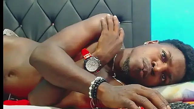 Snapshot of jaycolinss chatting on 02-10-26, 09:19 jaycolinss online show from 02-10-26, 09:19