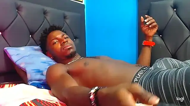 Snapshot of jaycolinss chatting on 02-19-26, 10:06 jaycolinss online show from 02-19-26, 10:06