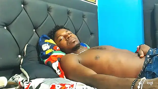 Snapshot of jaycolinss chatting on 02-25-26, 03:10 jaycolinss online show from 02-25-26, 03:10