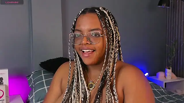 conielaurenth online show from 02-11-25, 12:17