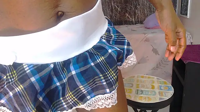 Snapshot of Luciia_cute chatting on 12-23-24, 05:49 Luciia cute online show from 12-23-24, 05:49