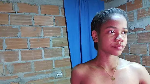 Snapshot of Luciia_cute chatting on 11-27-25, 08:55 Luciia cute online show from 11-27-25, 08:55