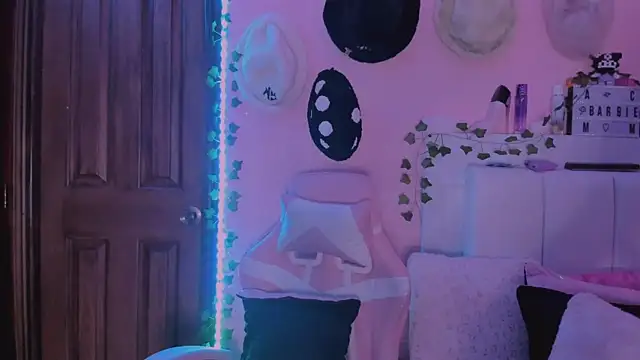 gabyye capprins online show from 10-08-25, 12:19